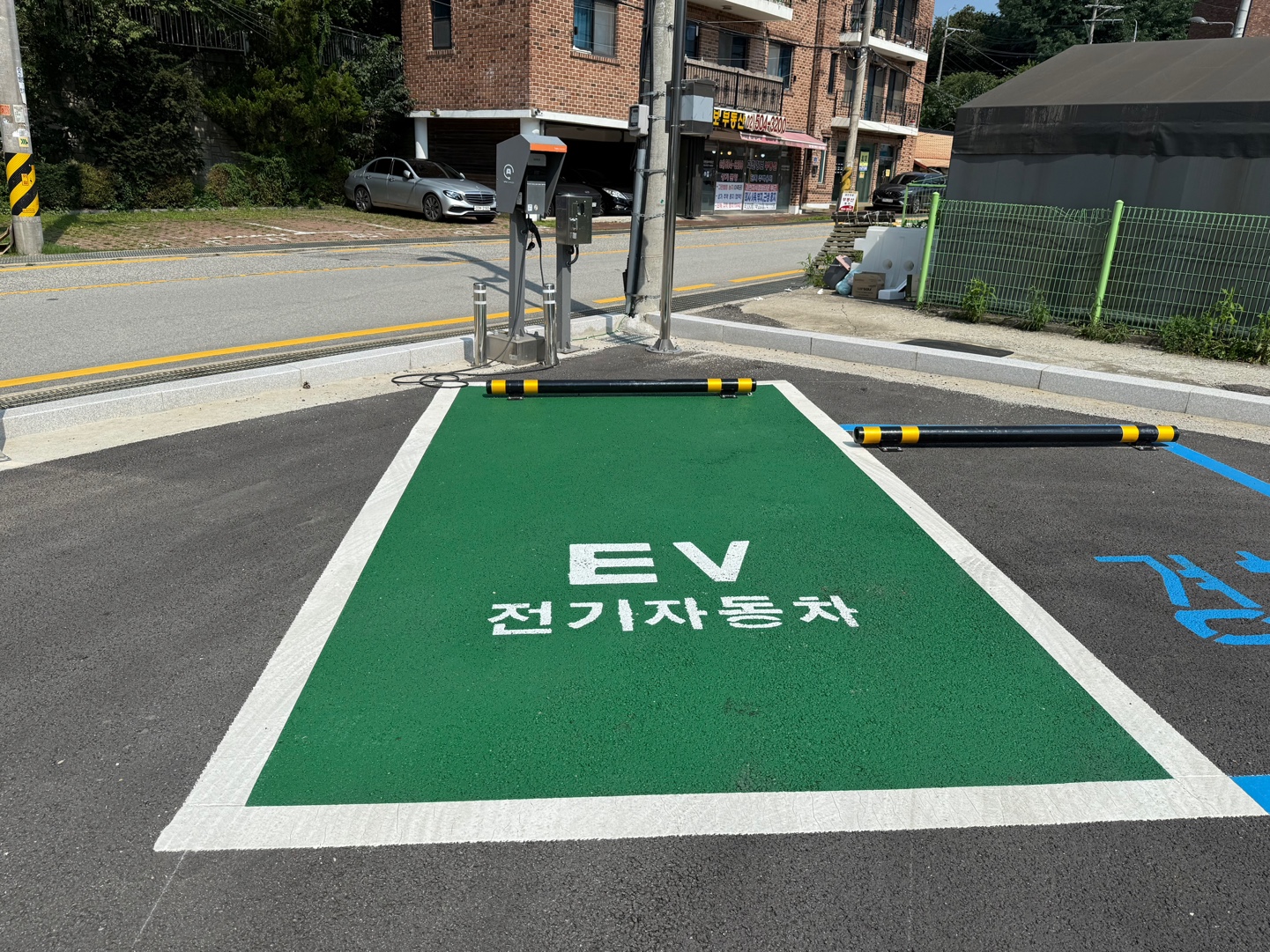 장애인 휠체어 충전시설(찬우물2)